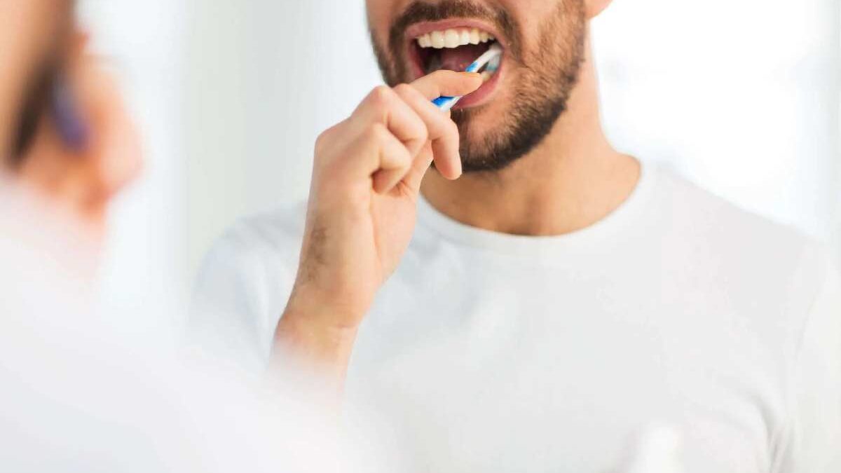 Brushing Teeth – Introduction, Hygiene Protocol, Types, and More