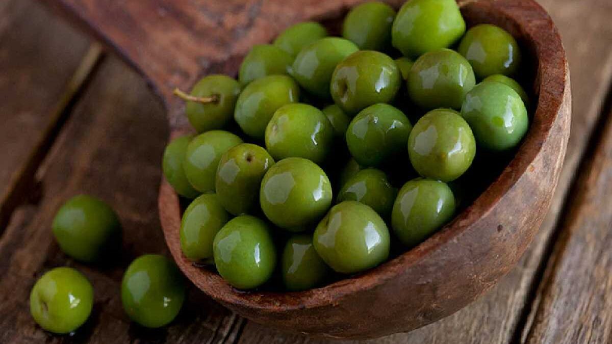 11-health-benefits-and-side-effects-of-olives-benefits-of-olives