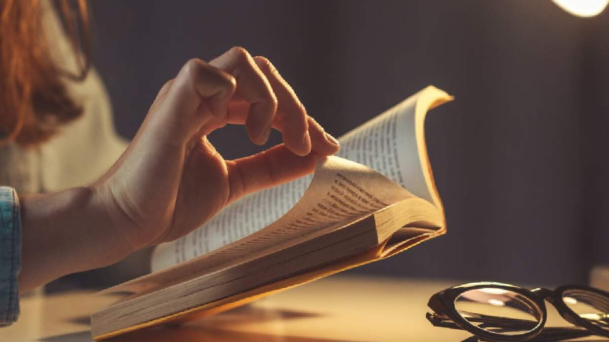 Read Past Tense – Introducing, Use, Past Perfect Tense, And More