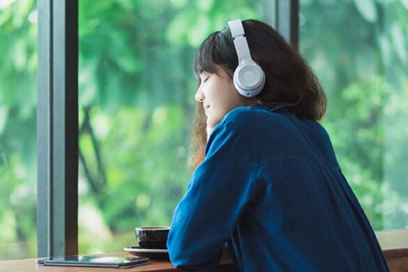 Risks of Using Earphones - 2025